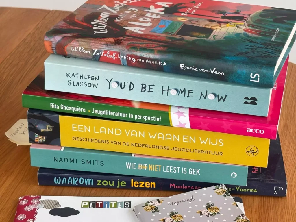 Boekenstapel met titels geredigeerd door Suzanne Bergman